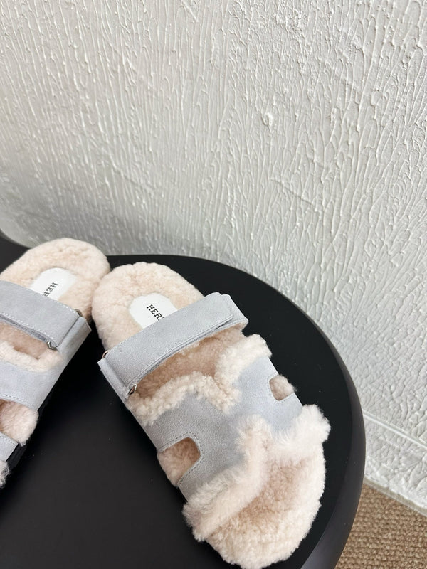 HM Chypre Sandal In Light Grey Blue Mix White Suede And Fleece Lining 961137