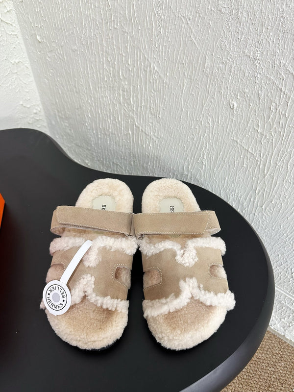 HM Chypre Sandal In Light Brown Mix White Suede And Fleece Lining 961139