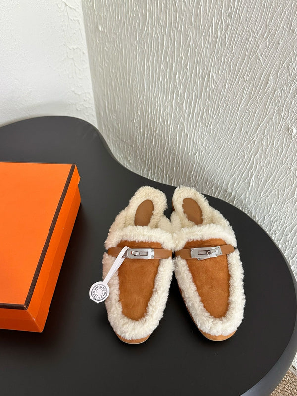 HM Oz Mule Caramel Mix White Suede Lined With Wool Fleece 961092