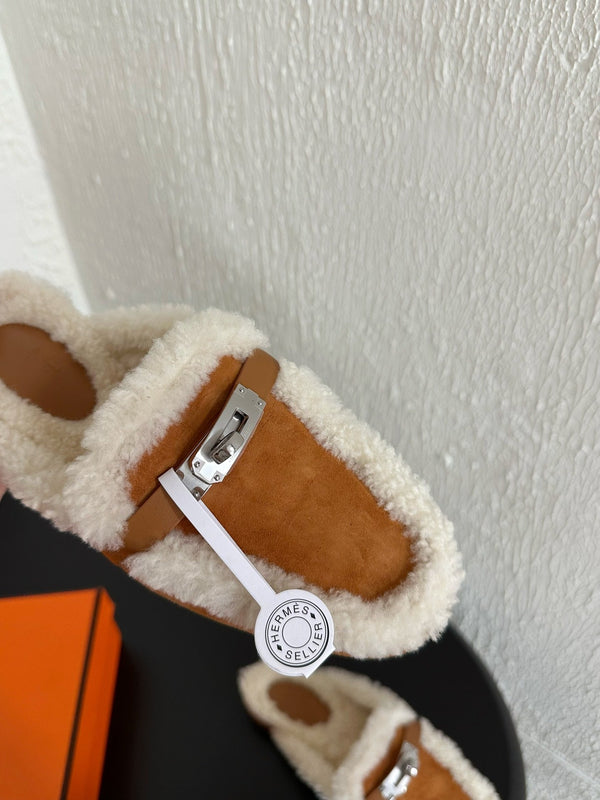HM Oz Mule Caramel Mix White Suede Lined With Wool Fleece 961092