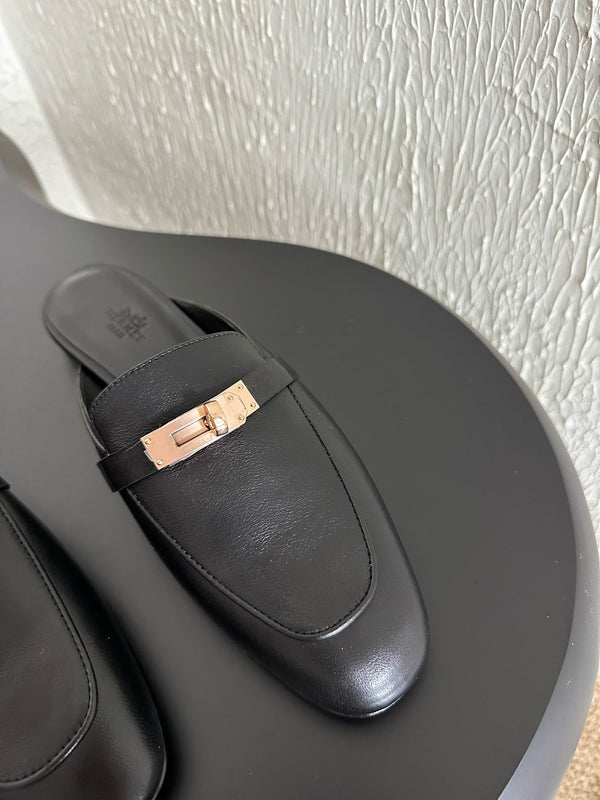 HM Oz Mule Black Calfskin 961097