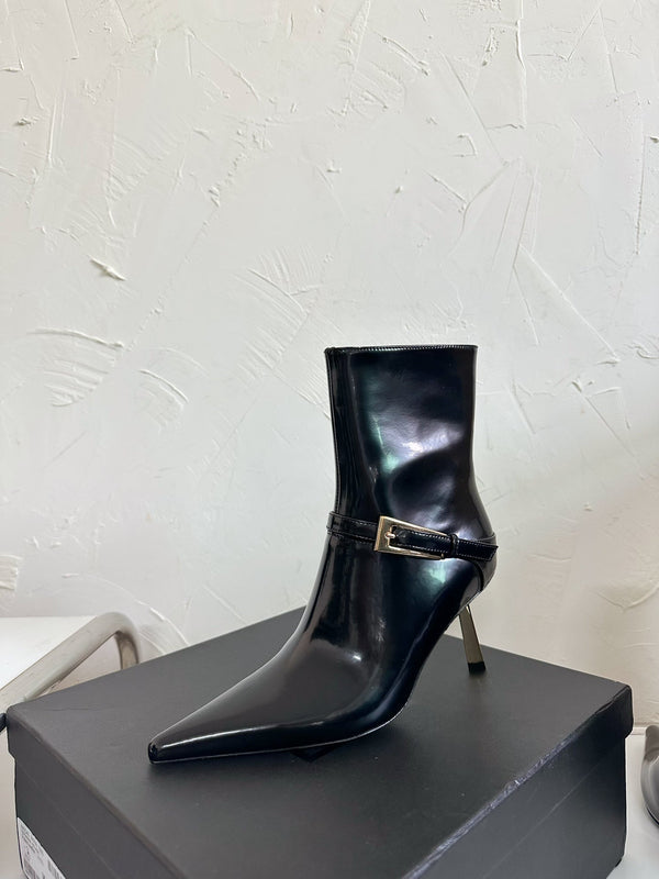 LEE BOOTIES IN BLACK GLAZED CALFSKIN