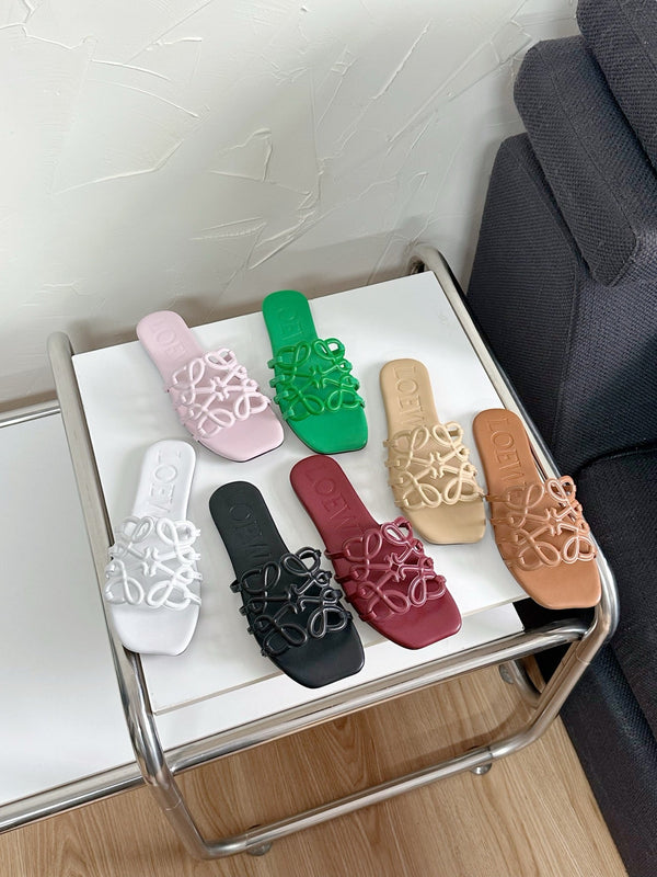 Petal Anagram Slide in Beige Soft Calfskin 273516