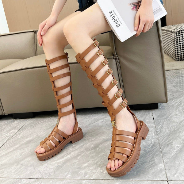 Triomphe high boots leather buckles Ginggerbread Brown