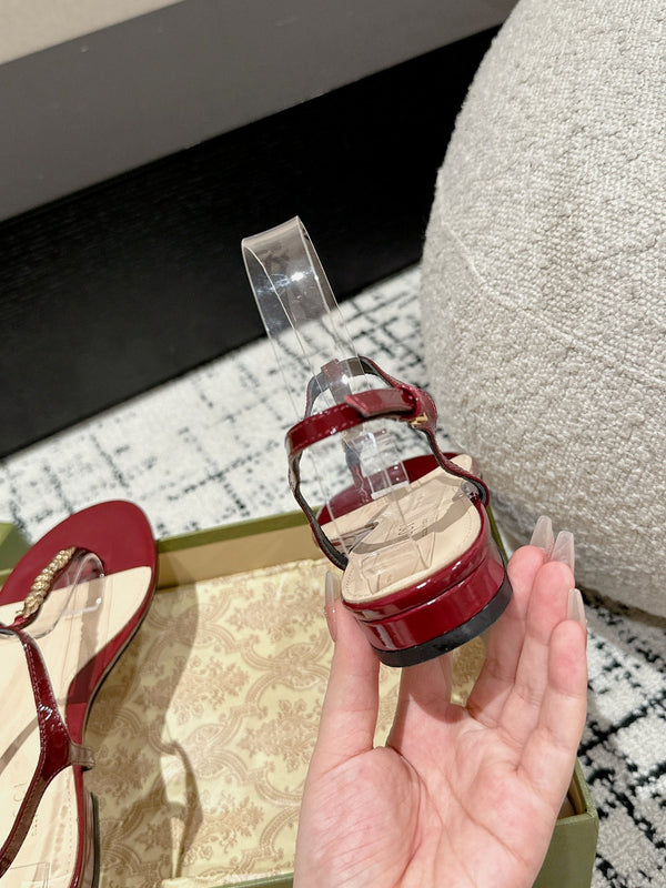 THONG SANDAL IN CRIMSON RED CALFSKIN