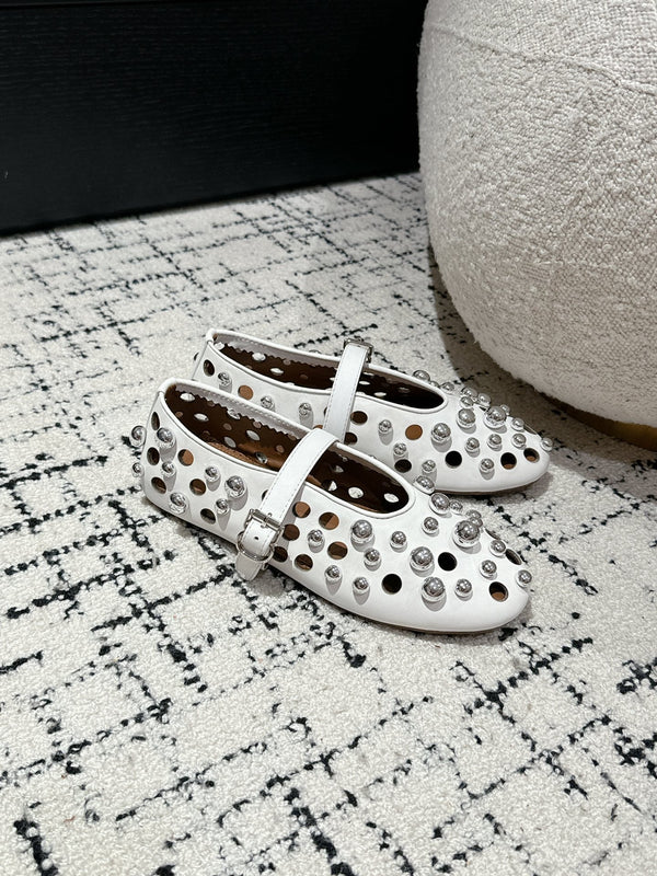 ALAIA PEARL MARY JANE SHOES IN WHITE LAMBSKIN