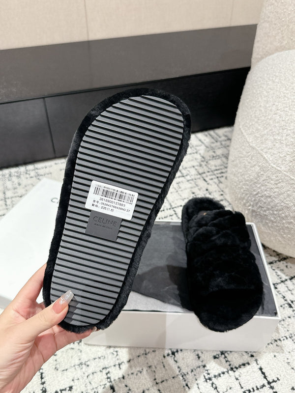 DAD SANDAL MULE IN BLACK SHEARLING