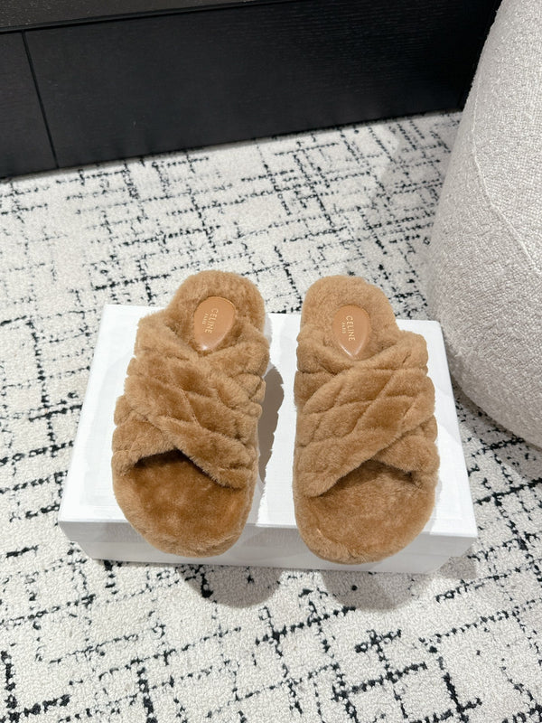 CROSS STRAP SLIPPER IN CAMEL BROWN SHEARLING