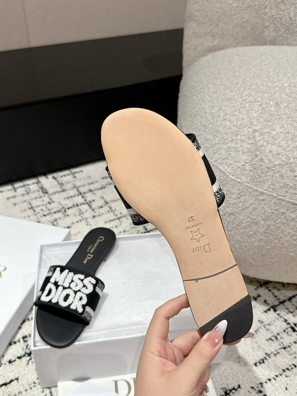 CD Dway Slide Black Mix White Embroidered Cotton