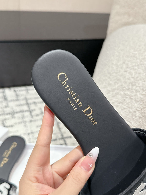 CD Dway Slide Black Mix White Embroidered Cotton