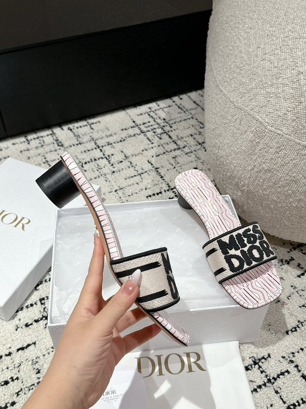 CD Dway Heeled Slide Light Pink Black Embroidered Cotton