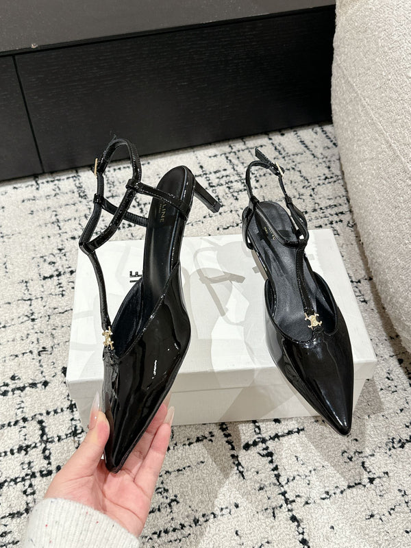 KITTEN T-BAR STRAP PUMP 5 CM IN BLACK PATENT CALFSKIN