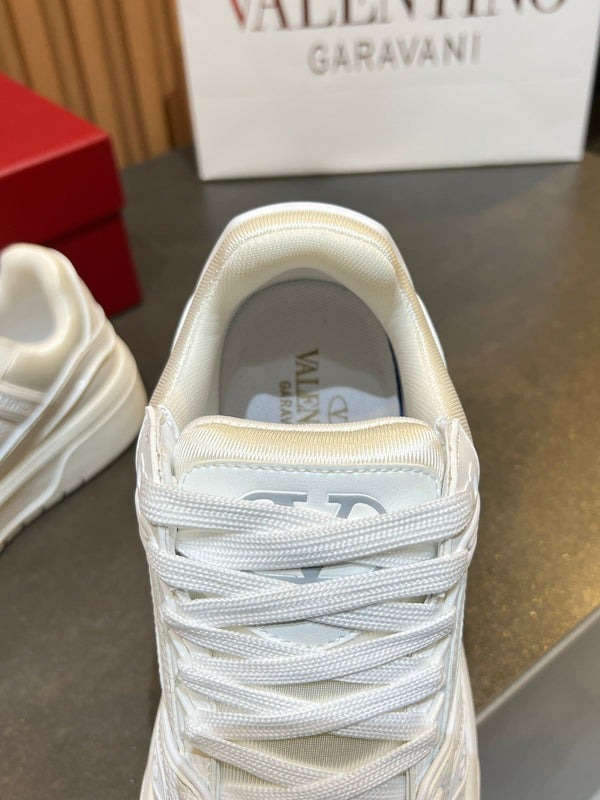 VT 25S Baskets Couple Cuir de veau blanc 563117