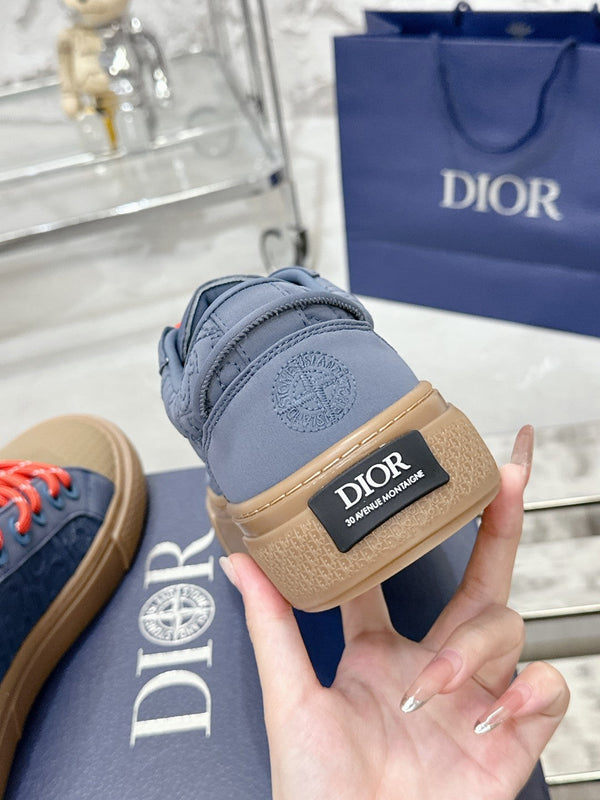 CD B33 Sneaker 40mm in tessuto ricamato in raso monogramma marrone mix blu king 103992