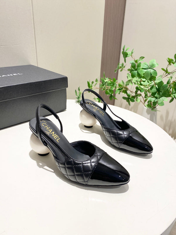 CC 26P Slingback Pearl-Shaped Heel 7cm Black Quited Leather 767268