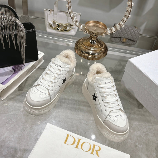 CD Dior Star Platform Sneaker In White Cowhide 996424