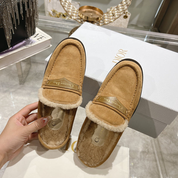 CD Boy Mule in pelle scamosciata marrone chiaro con fodera in pile 996446