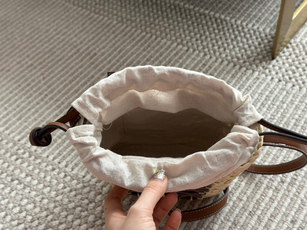 LOE ANAGRAM 18 SQUARE POCKET IN IRACA PALM