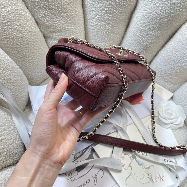 CC Maxi Flap Bag with Top Handle 31cm Burgundy Goatskin