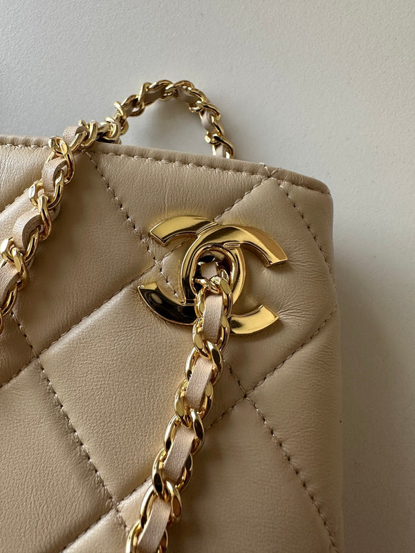 CC Mini Shopping 24cm Beige Quited Lambskin 292269