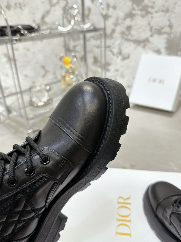 CD D-Unit Ankle Boot In Black Cowhide 100583