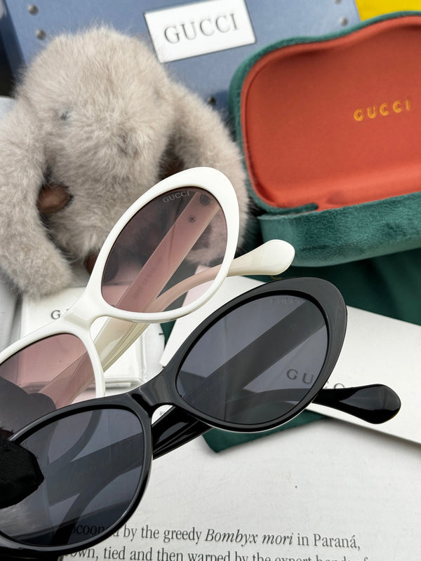 OCCHIALI DA SOLE CON MONTATURA OVALE G0982 IN ACETATO