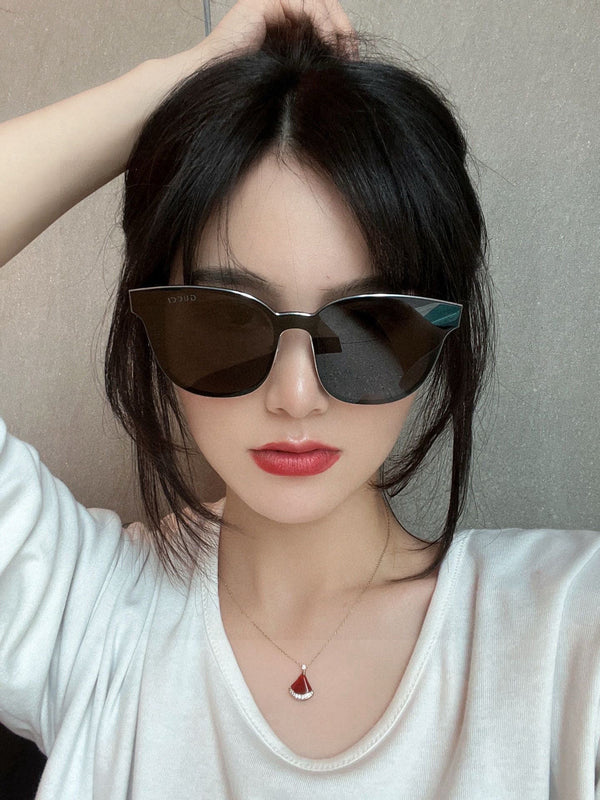 OCCHIALI DA SOLE CON MONTATURA A FARFALLA G580 IN ACETATO