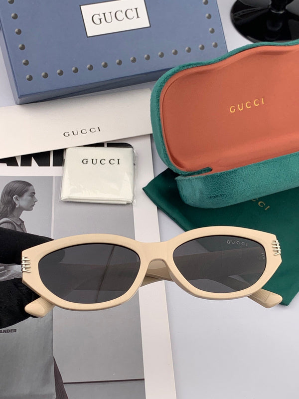 OCCHIALI DA SOLE CON MONTATURA OVALE G0111 IN ACETATO