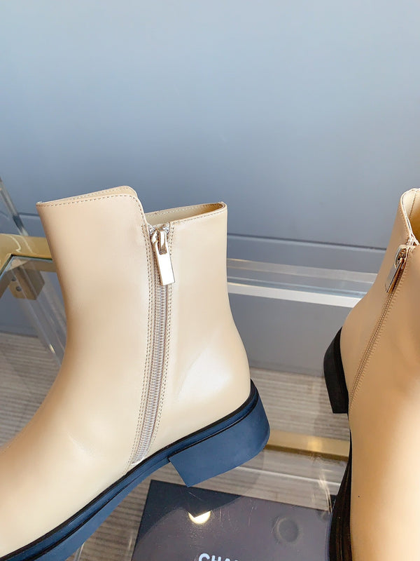 CC Zipper Ankle Boots 35mm Beige Sheeepskin 464549