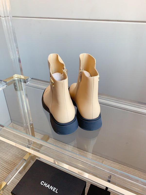 CC Zipper Ankle Boots 35mm Beige Sheeepskin 464549