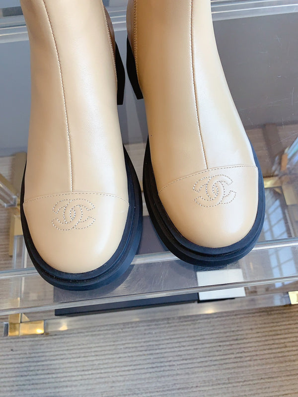 CC Zipper Ankle Boots 35mm Beige Sheeepskin 464549