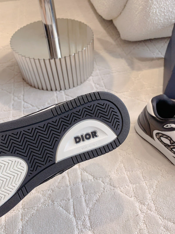 CD B57 Mid-Top Sneaker White Mix Black Calfskin And Oblique Jacquard