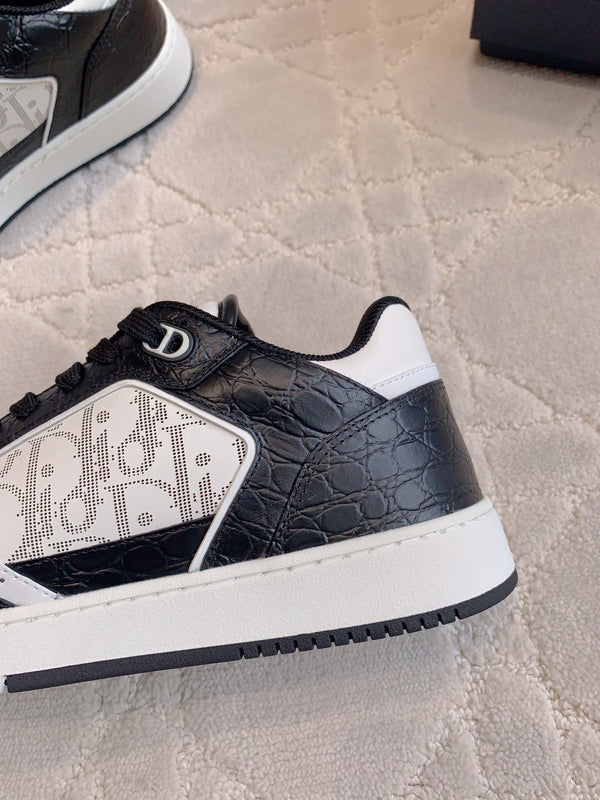 CD B27 Low-Top Sneaker White Black Print Wrinkled Calfskin