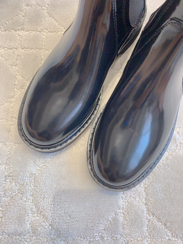 CD Vivie Roger Chelsea Ankle Boots Glossy Black Cowhide