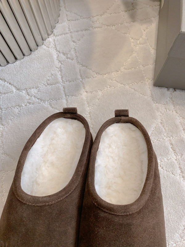 ALASKA SLIPPER IN CHOCOLATE SUEDE