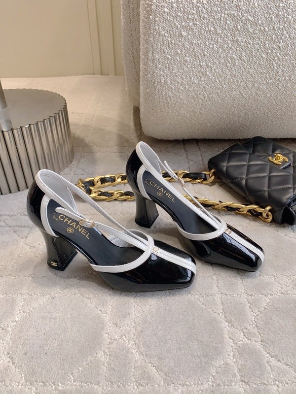 CC FW26 Square Cap Toe Slingback 8.5cm White Black Patent Leather 723686