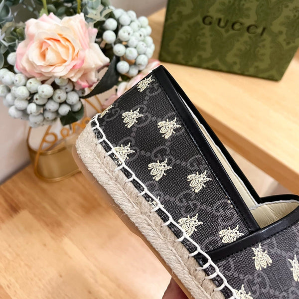 Scarpe basse GG Supreme nere Caro