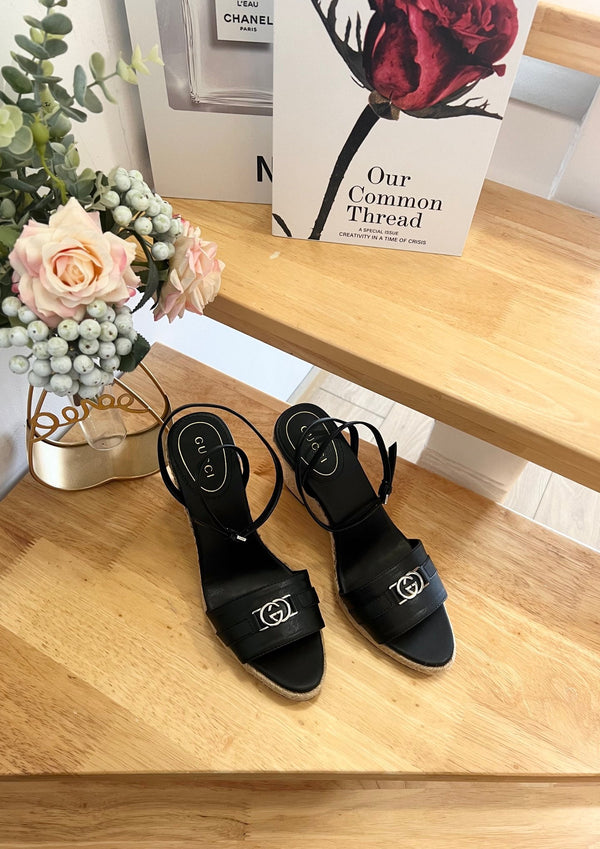GG 26ss Platform Wedge Sandals 9cm Black Sheepskin Straw 692204