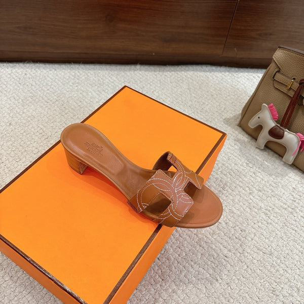 HM Oasis Sandals Brown Embroidery Pattern Cowhide 294845