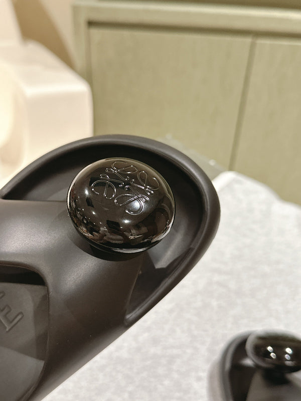 Loew Foam Slide Black