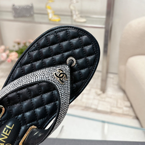 cc thong sandal black quilted calfskin