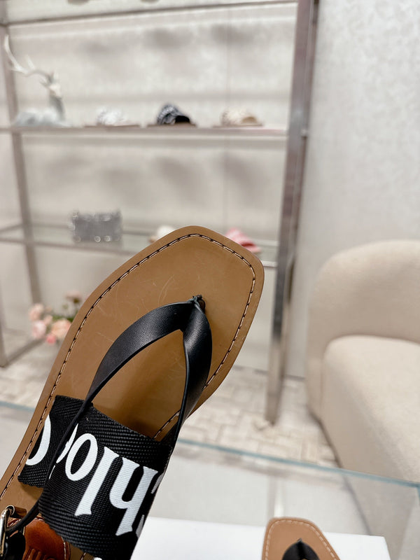 CHLOÉ THONG SANDALS IN BLACK CALFSKIN AND CANVAS