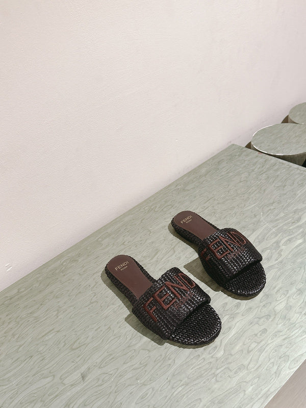 FENDI SIGNATURE MULE SLIDES IN DARK BROWN FIBRE