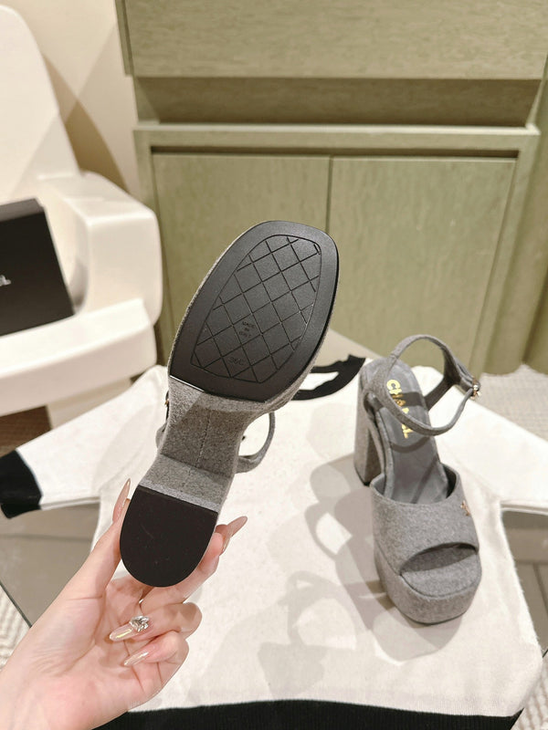 SANDALO CC ALTO IN VITELLO SCAMOSCIATO GRIGIO