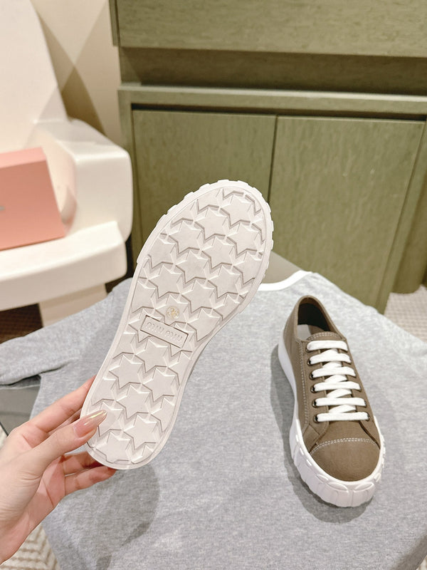 Miu Sneakers Olive Green Canvas 445547