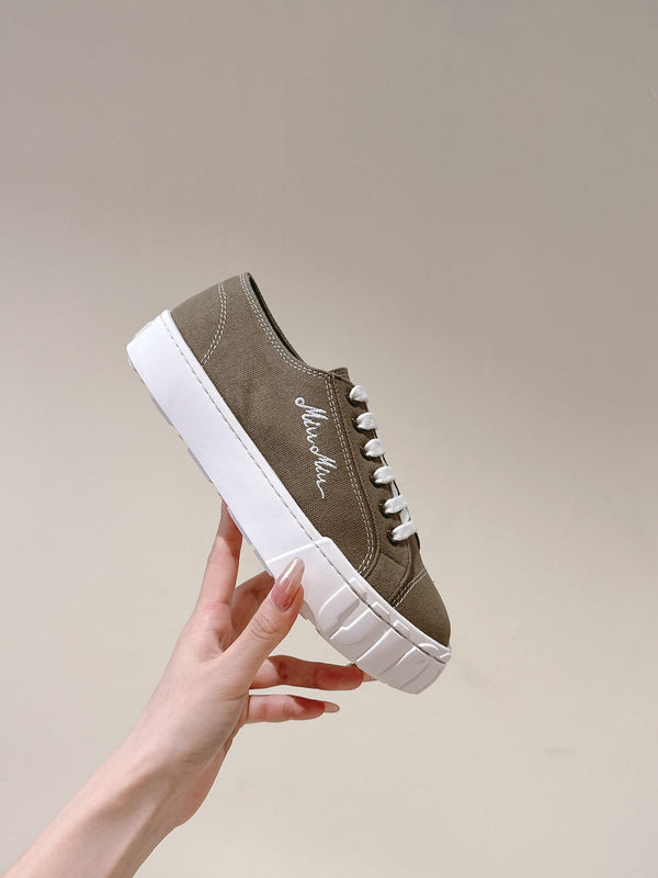 Miu Sneakers Olive Green Canvas 445547