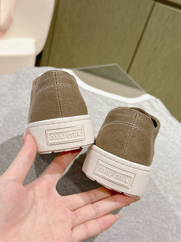 Miu Sneakers Olive Green Canvas 445547