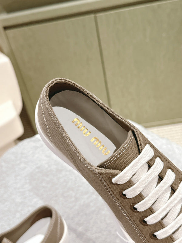 Miu Sneakers Olive Green Canvas 445547