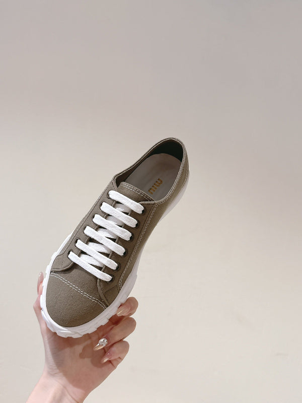 Miu Sneakers Olive Green Canvas 445547