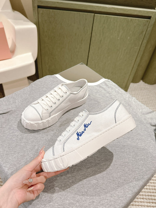 Miu Sneakers White Canvas 445550